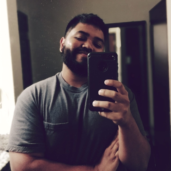 Poshmark profile picture for @skirmish